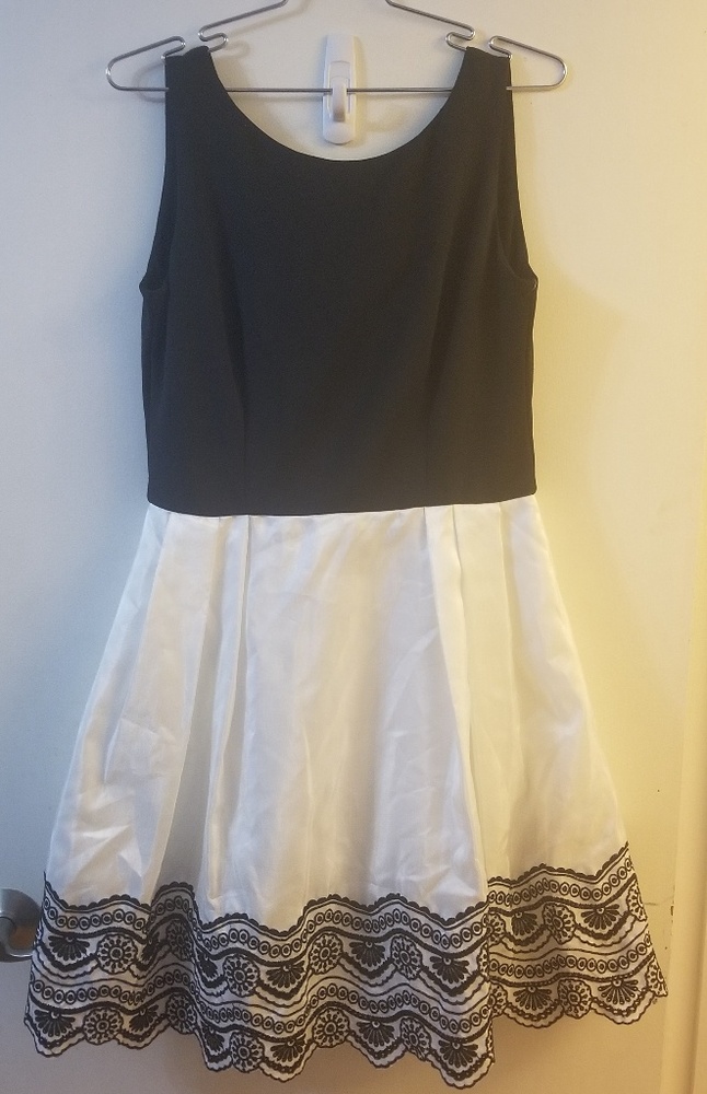 Sleeveless Embroidered Hem Floral Dress